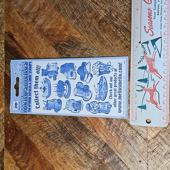 Vintage Mello Smellos scratch & smell baby powder stickers - Picture 4 of 5